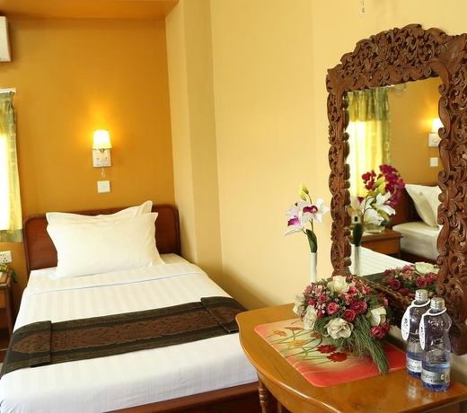 Royal City Hotel