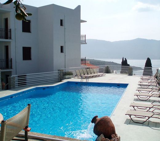 Scorpios Hotel & Suites