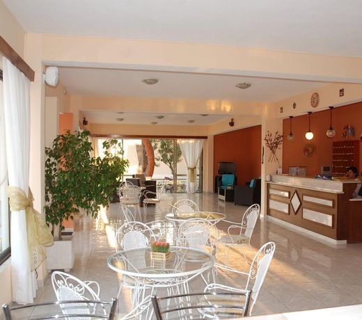 Anthemis Hotel Apartments