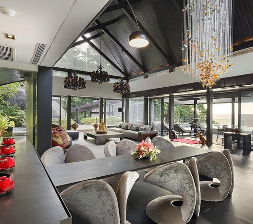Villa Yin