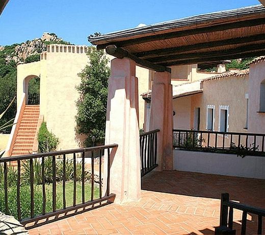 SARACENO VILLAGE BOSCHETTO HOLIDAY
