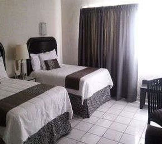 Howard Johnson by Wyndham Guanajuato Leon Avenida