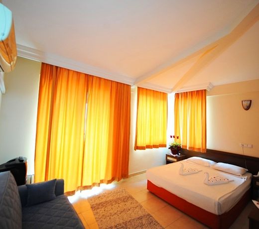 Saygılı Beach Hotel