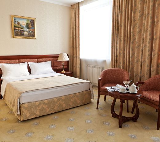 Grand Hall Hotel