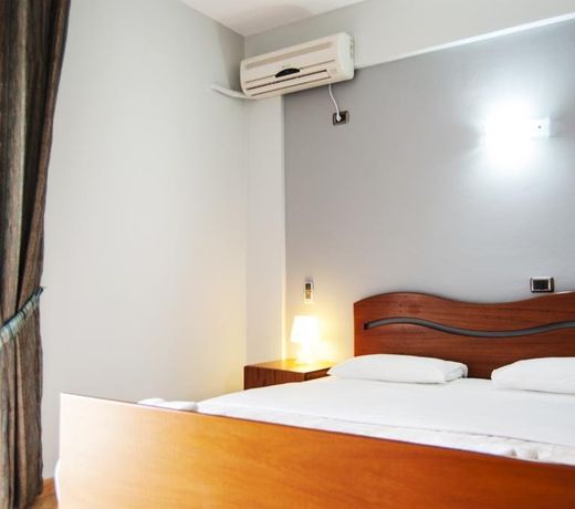 Dhima Hotel