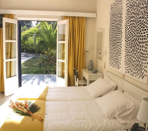 Hydrele Beach Hotel & Village