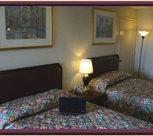 GOLDEN STAR INN