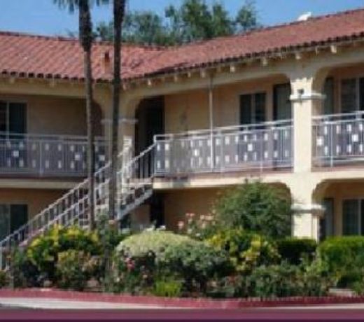 GOLDEN STAR INN