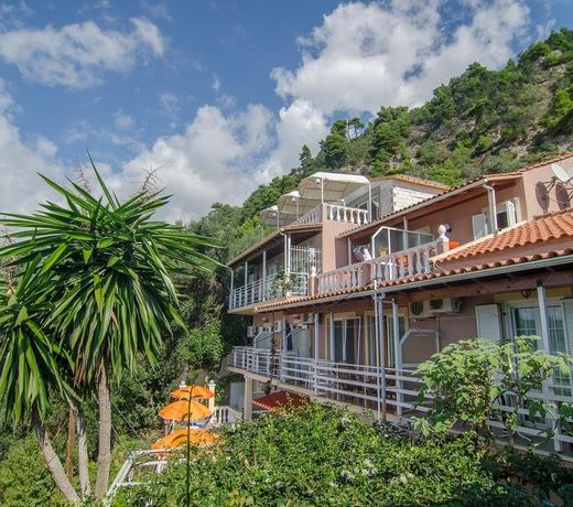 Bella Vista Apartments