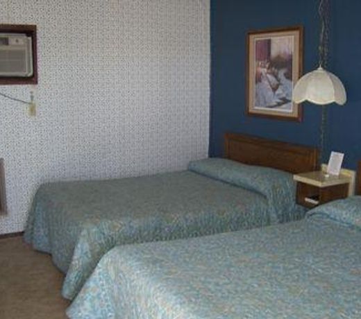 REDWOOD MOTEL