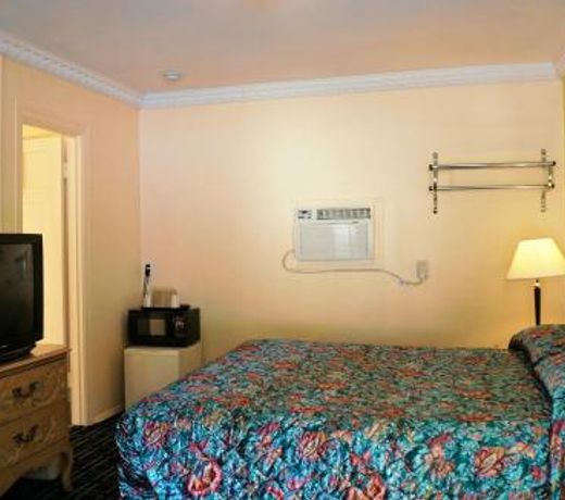 Lakeview Inn