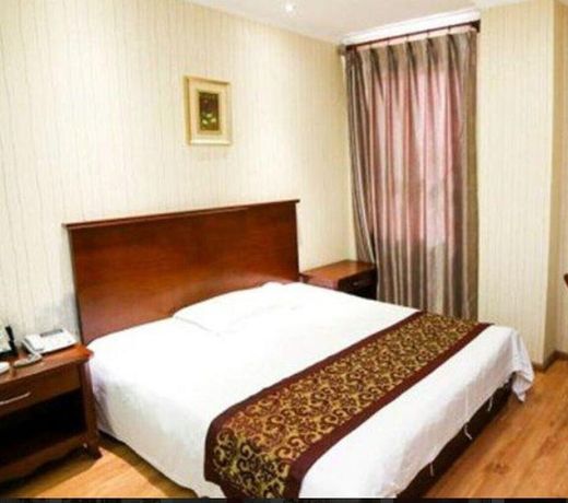 Yichang Yihudao Business Hotel