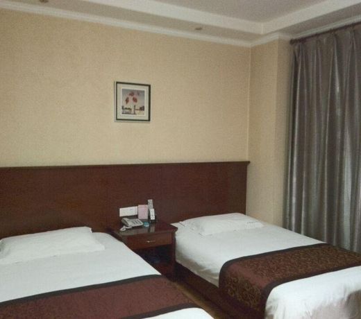 Yichang Yihudao Business Hotel