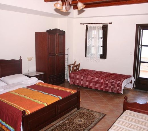 Traditional Apartments Plagiaki