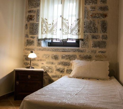 Traditional Apartments Plagiaki