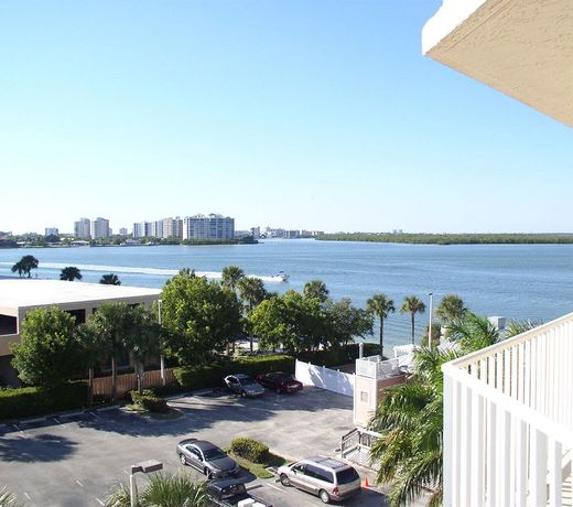 Lover's Key Resort by Check-In Vacation Rentals