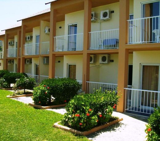Aggelos Family Hotel