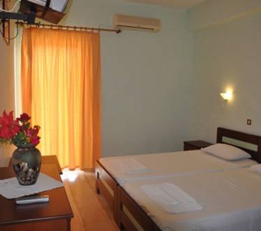 Aggelos Family Hotel