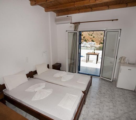 Madares Hotel