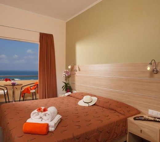 Oasis Hotel