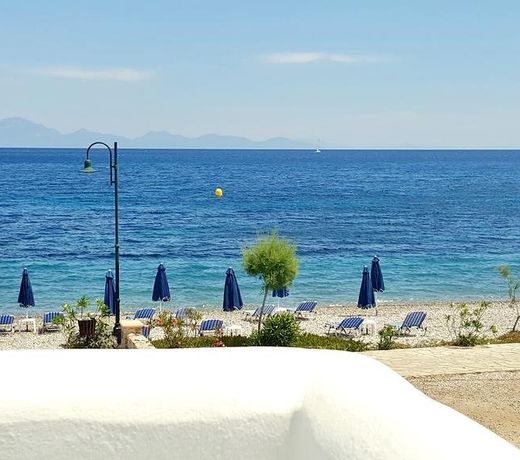 Dream Island Hotel