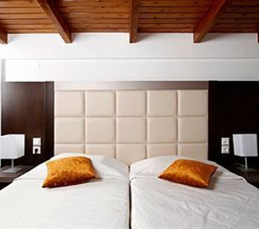 Hotel Nirikos