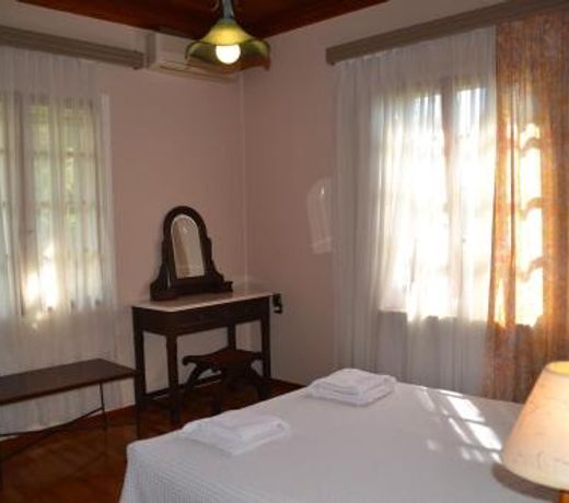 Gyra Villas