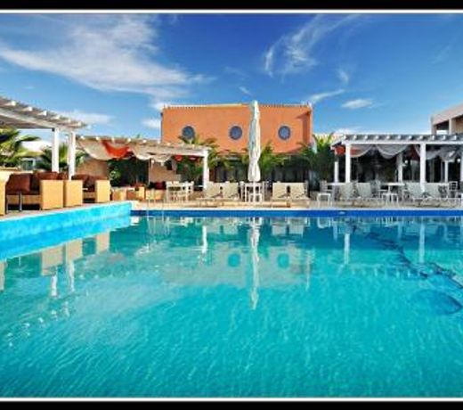 Ianos Hotel