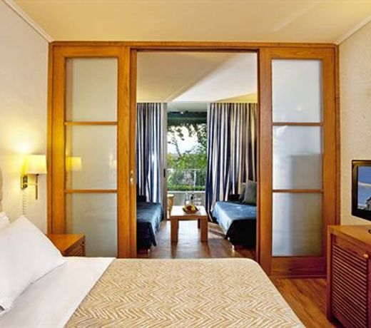 Kontokali Bay Resort & Spa
