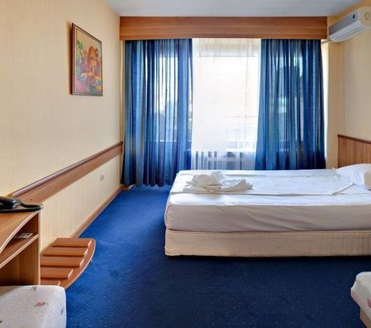 GRAND HOTEL KAZANLUK