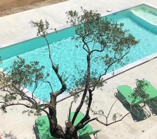 Hotel Irini