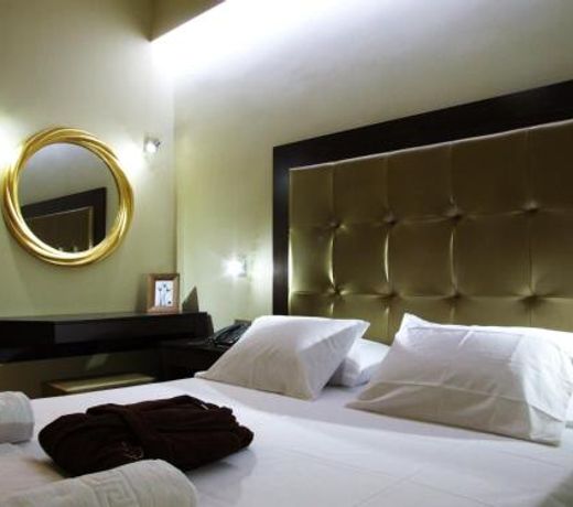 Ellinis Hotel