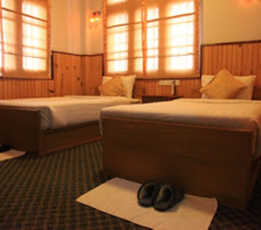 Honey Pine Hotel