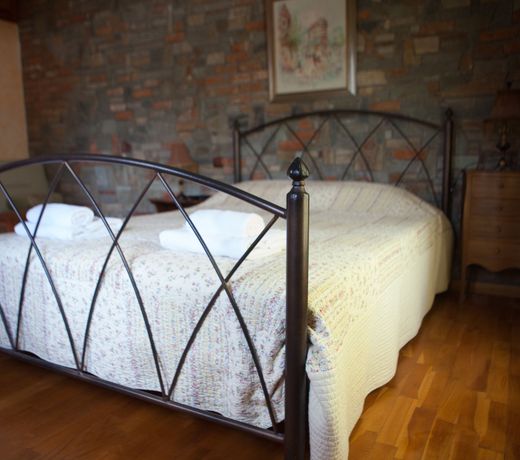 Santa Marina Guesthouse