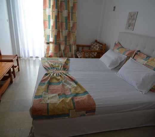Golden Beach Hotel