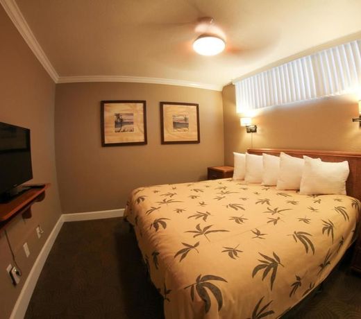Oak Tree Lodge