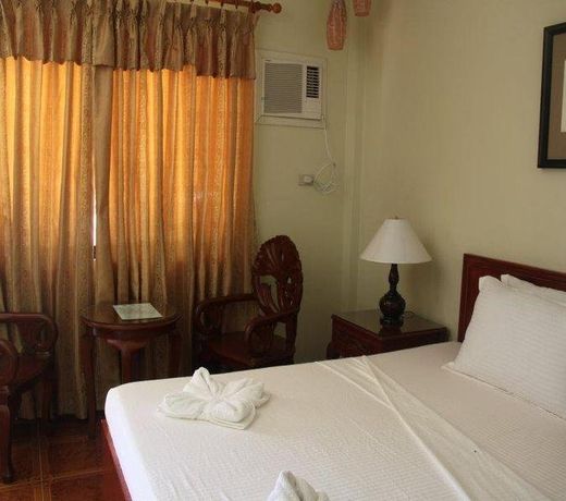 La Vista Hotel & Beach Resort