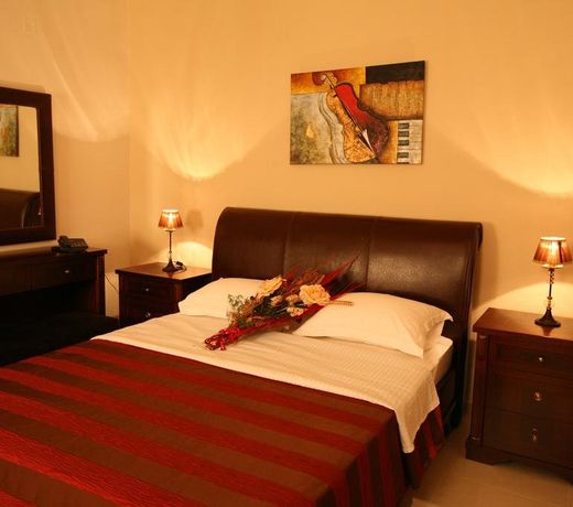 Epavlis Meteora Suites Hotel