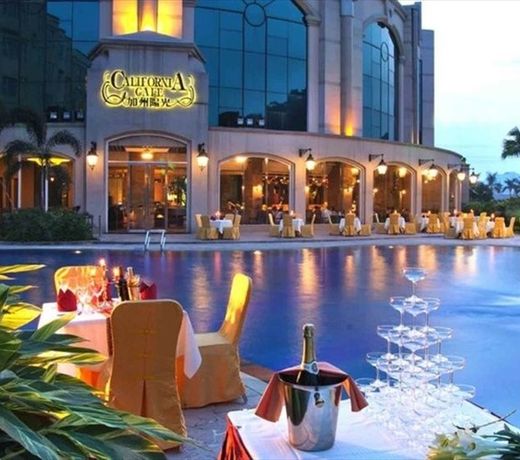 Silverworld Holiday Hotel