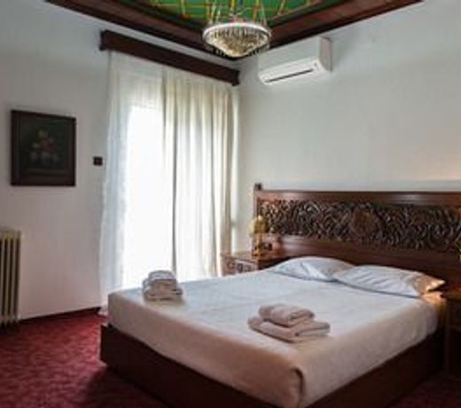Alexios Hotel