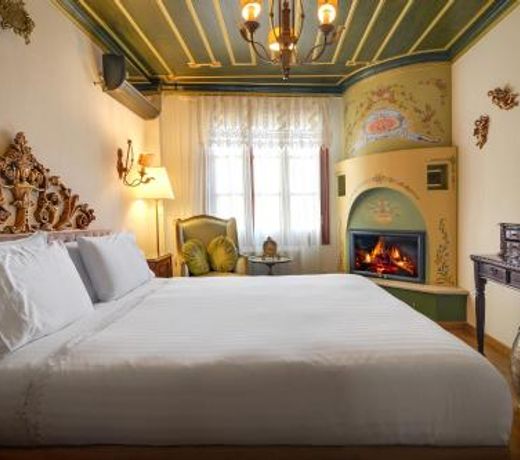 ARCHONTARIKI Historic Boutique Hotel