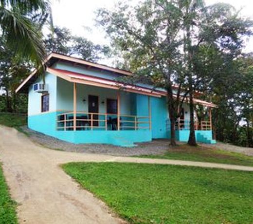 Caliraya Resort Club