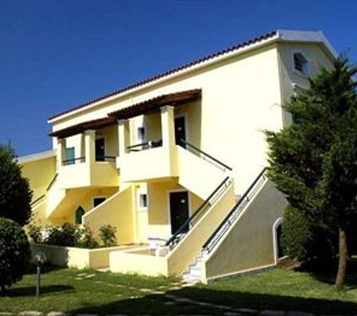 Govino Bay