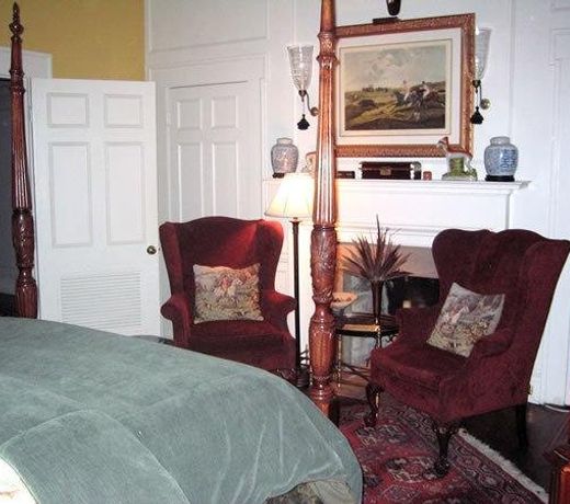 Belle Oaks Inn