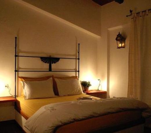 Helicon Muses Friendly Mountain B&B Guesthouse