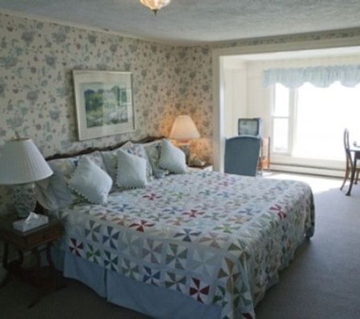 The Quarterdeck Inn By The Sea