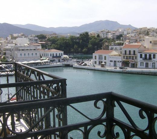 Hotel Port 7- Boutique Collection