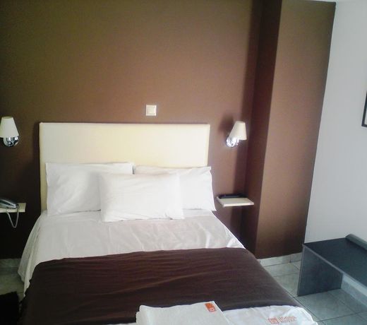 Hotel Adonis