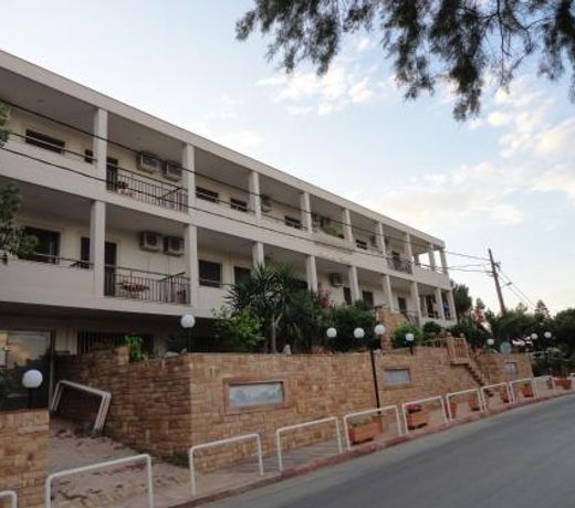 Oceania Hotel