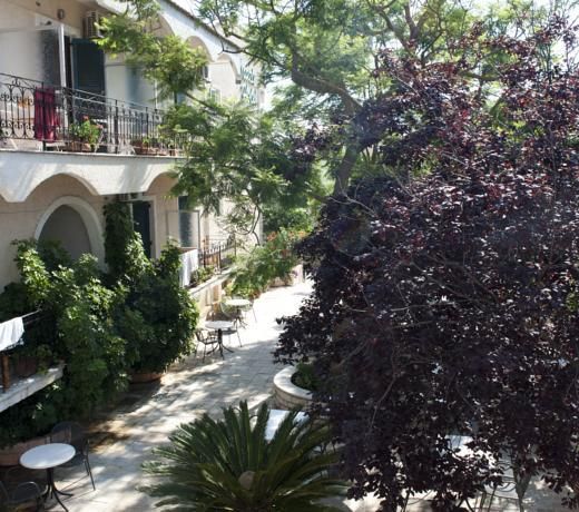 Marie Hotel